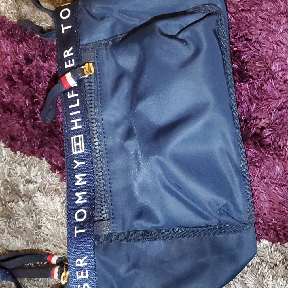 tommy hilfiger crossbody